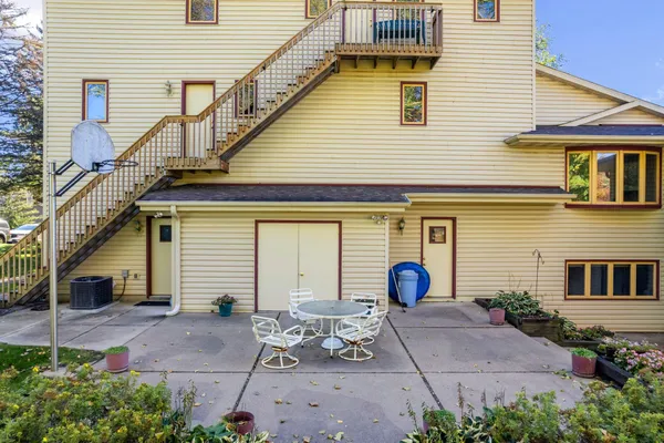 $849,500 | 7708 82nd Avenue North, Brooklyn Park, MN 55445