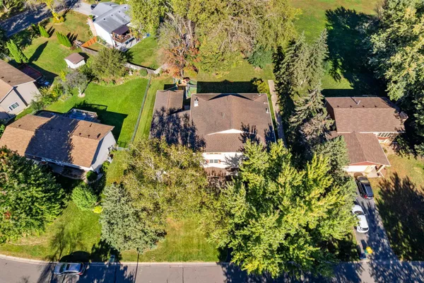 $849,500 | 7708 82nd Avenue North, Brooklyn Park, MN 55445