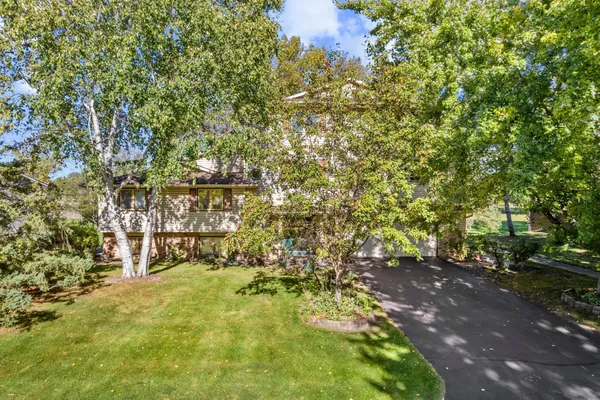 $849,500 | 7708 82nd Avenue North, Brooklyn Park, MN 55445
