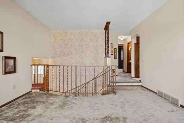 $849,500 | 7708 82nd Avenue North, Brooklyn Park, MN 55445