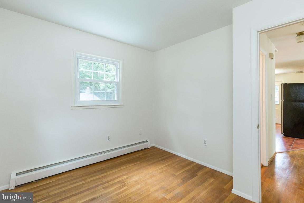 3801 Fairhope Road Woodbridge, VA 22193 - Photo 22 of 36 Bedroom 2