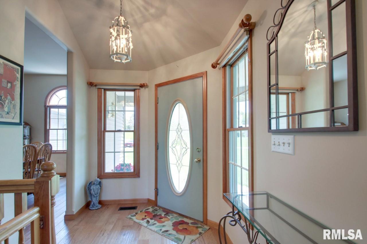 5139 Columbus Road Quincy, IL 62305 - Photo 10 of 27 Gallery Image 10