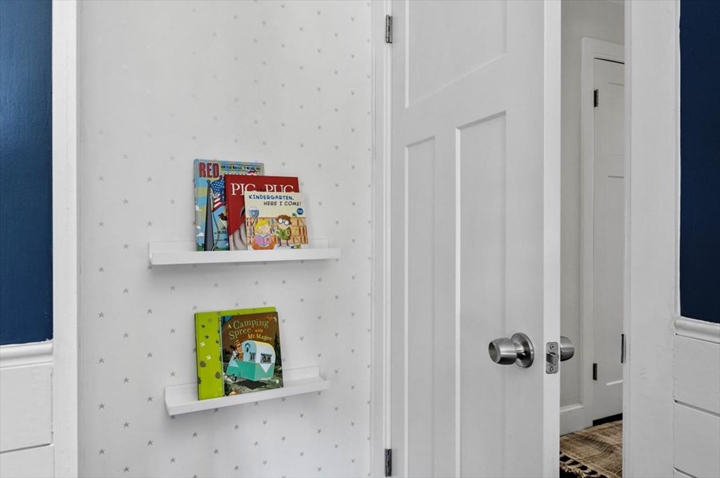 19 Pilgrim Road Hingham, MA 02043 - Photo 22 of 40