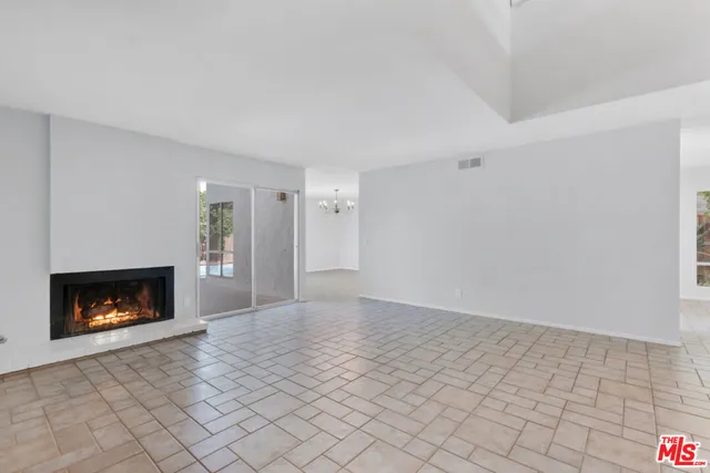 $929,900 | 603 Racquet Club Lane, Thousand Oaks, CA 91360