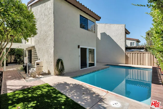 $929,900 | 603 Racquet Club Lane, Thousand Oaks, CA 91360