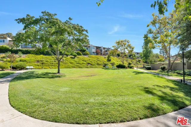 $929,900 | 603 Racquet Club Lane, Thousand Oaks, CA 91360