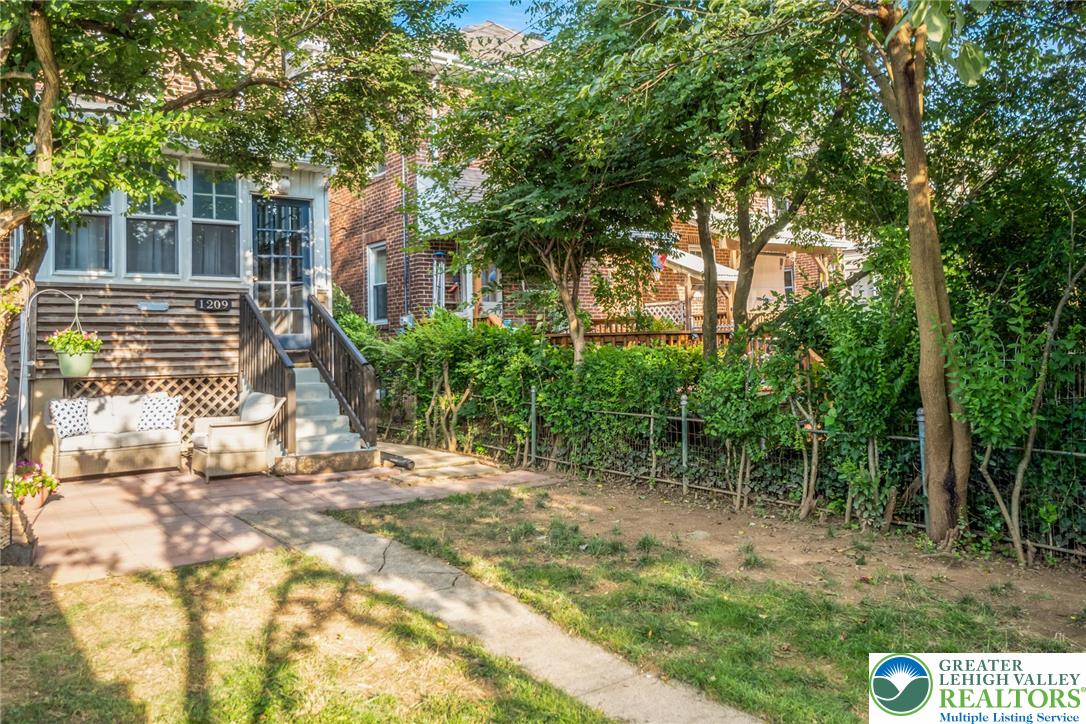 1209 Maple Street Bethlehem, PA 18018 - Photo 44 of 46 a view of outdoor space and yard