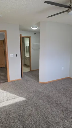 $184,900 | 1321 Lake Drive West, Unit 101, Chanhassen, MN 55317