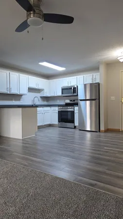 $184,900 | 1321 Lake Drive West, Unit 101, Chanhassen, MN 55317