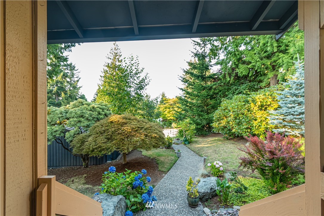 222 221st Street Southwest Bothell, WA 98021 - Photo 5 of 38