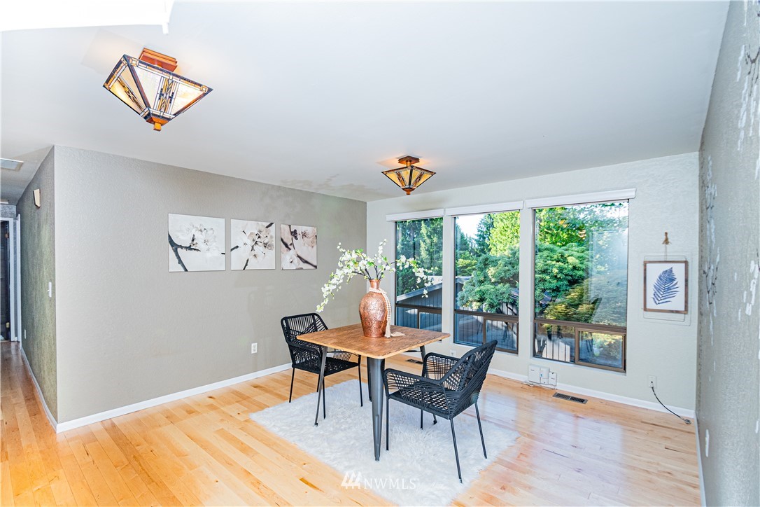 222 221st Street Southwest Bothell, WA 98021 - Photo 10 of 38