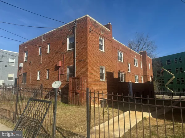 $550,000 | 4250 6th Street Southeast, Washington, DC 20032