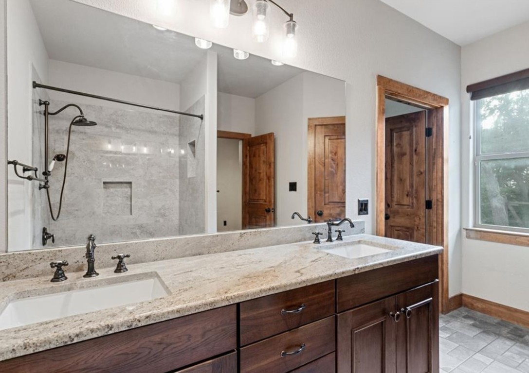 20603 Ridgeview Road Lago Vista, TX 78645 - Photo 20 of 34