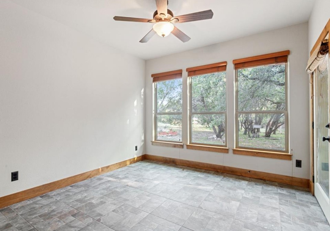 20603 Ridgeview Road Lago Vista, TX 78645 - Photo 26 of 34