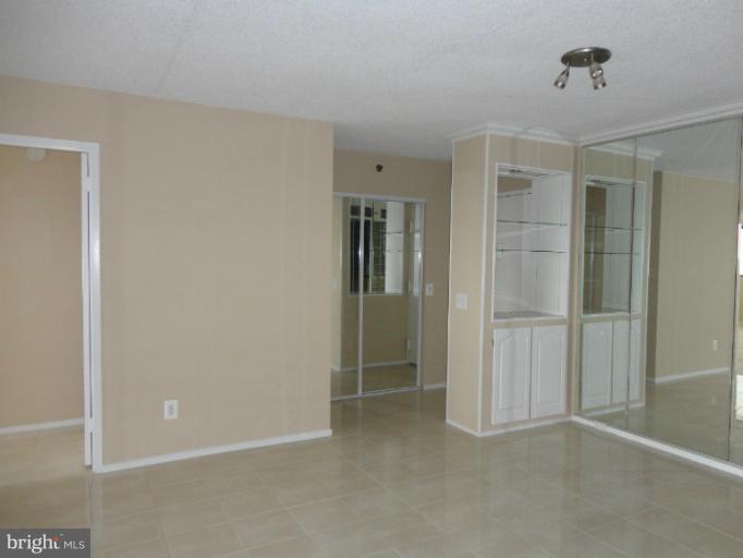 5911 Edsall Road, Unit 1205 Alexandria, VA 22304 - Photo 11 of 13 Interior (General)