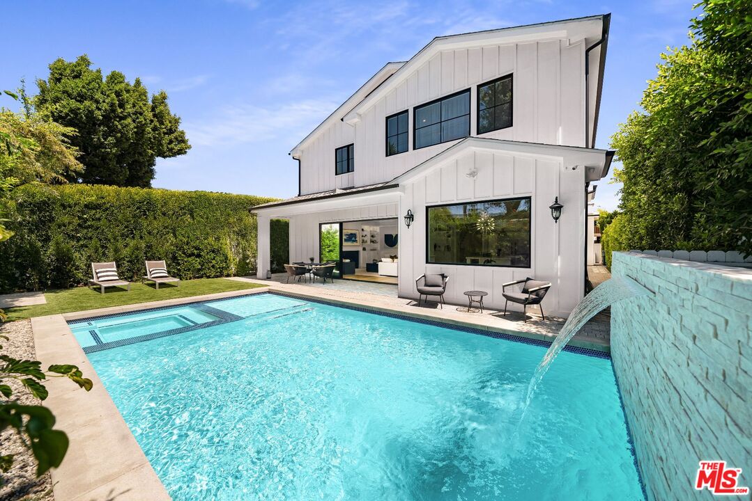 813 North Spaulding Avenue Los Angeles, CA 90046 - Photo 18 of 34