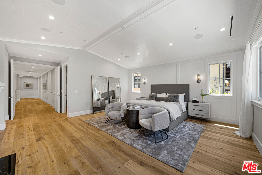 813 North Spaulding Avenue Los Angeles, CA 90046 - Photo 22 of 34