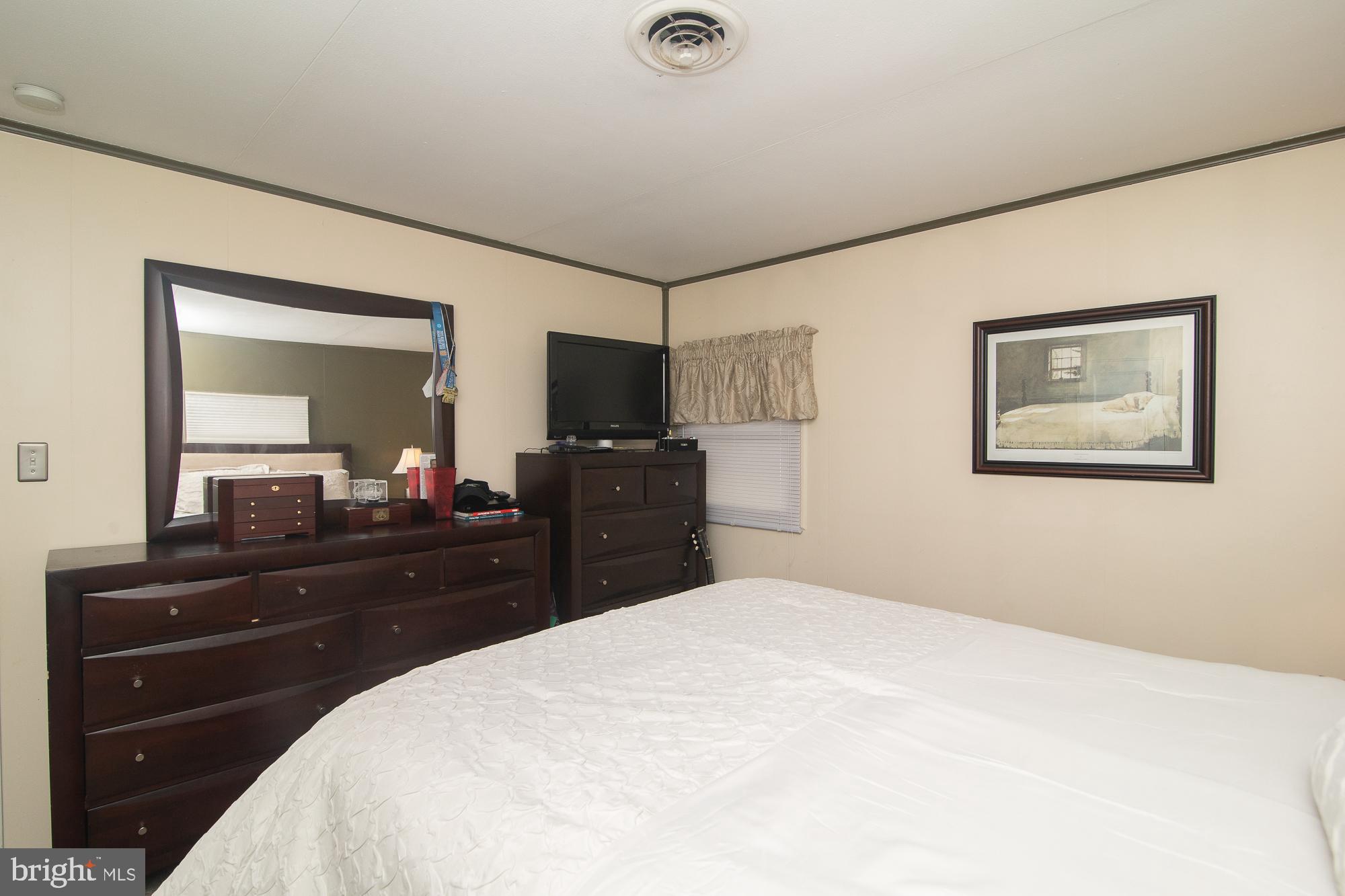 207 Devon Road Fairless Hills, PA 19030 - Photo 18 of 26 Gallery Image 18