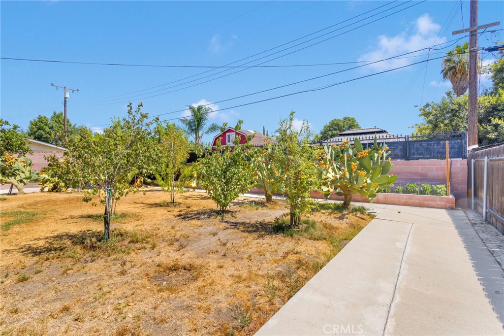 7925 Spohn Avenue Fontana, CA 92336 - Photo 19 of 25