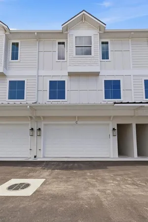 $5,500 | 4208 West Carmen Street, Unit C, Tampa, FL 33609