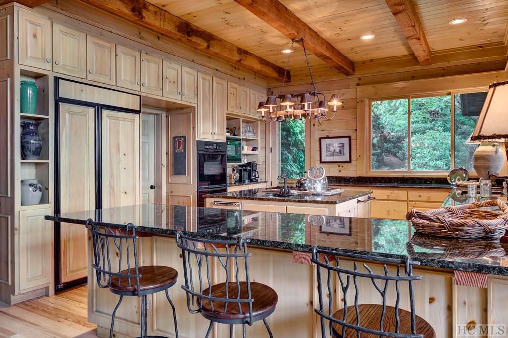 1048 Bright Mountain Road Cullowhee, NC 28723 - Photo 9 of 29 Gallery Image 9