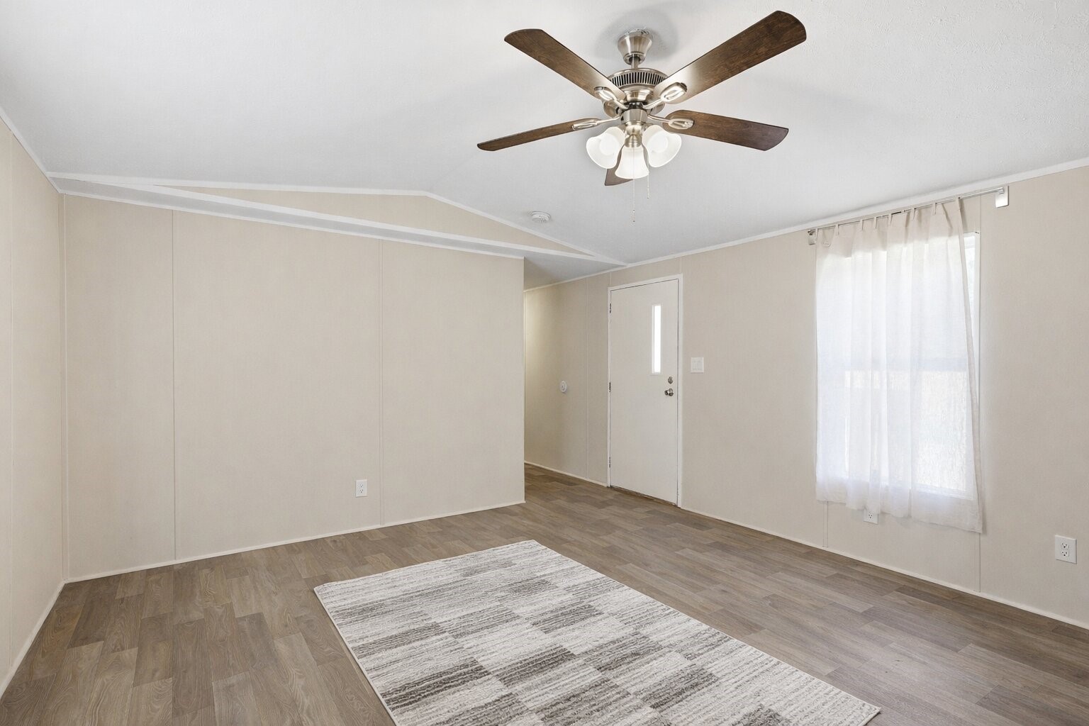 18217 Trails End Road Conroe, TX 77385 - Photo 4 of 19