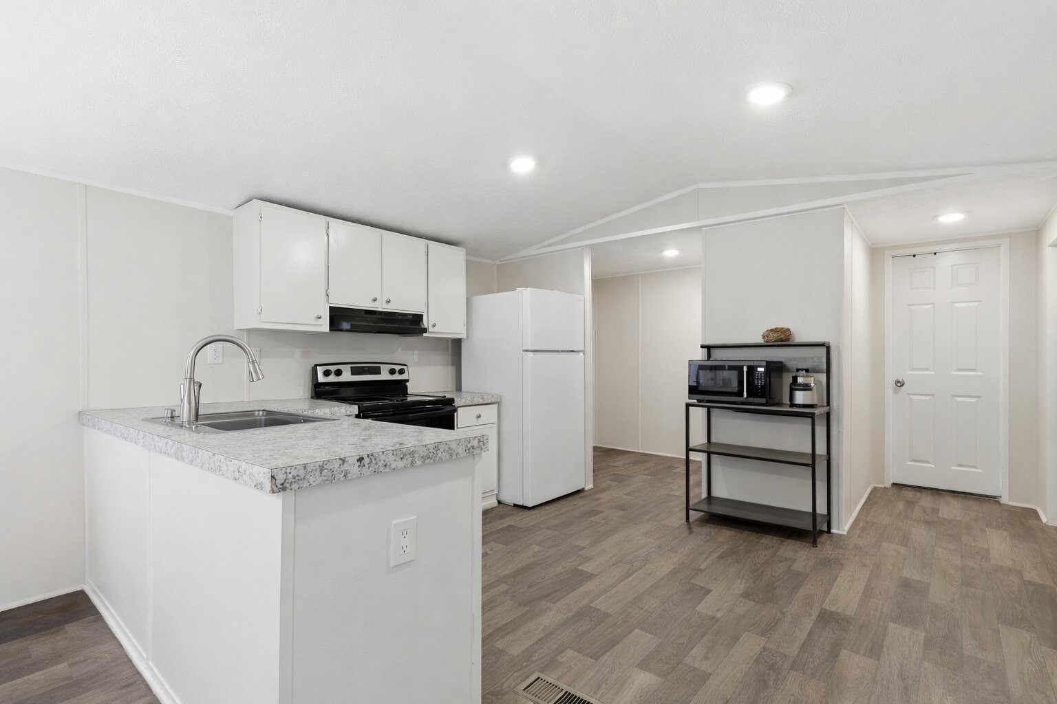 18217 Trails End Road Conroe, TX 77385 - Photo 8 of 19