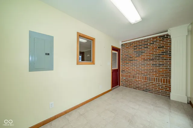 $699,900 | 2405 Wicklow Drive, Muncie, IN 47304