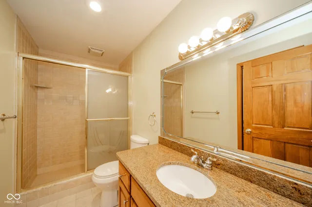 $699,900 | 2405 Wicklow Drive, Muncie, IN 47304