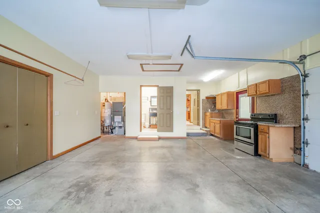 $699,900 | 2405 Wicklow Drive, Muncie, IN 47304