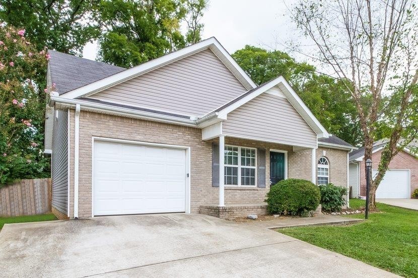 1753 N Cove Murfreesboro, TN 37129 - Photo 2 of 15