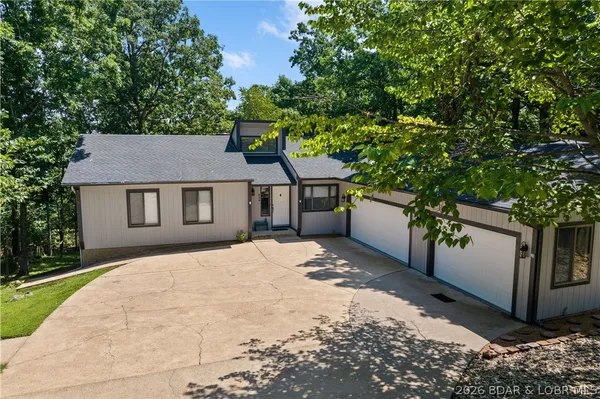 $449,900 | 434 Cherokee Road, Lake Ozark, MO 65049