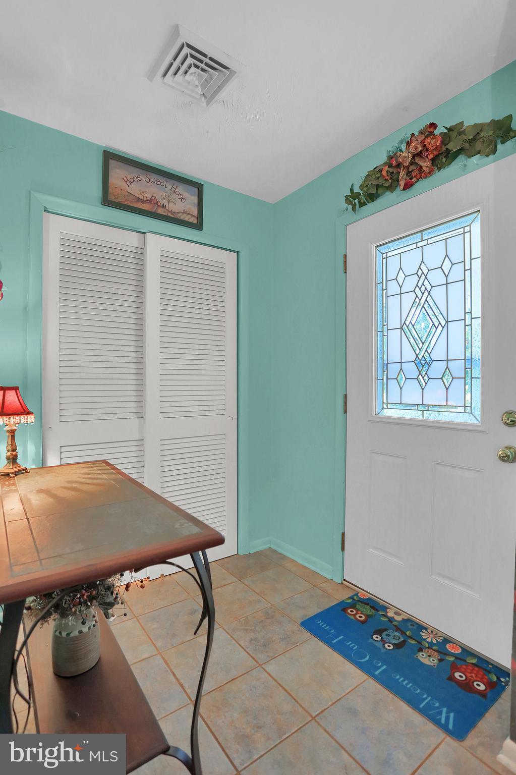 7939 Hickory Road Stewartstown, PA 17363 - Photo 6 of 49 Entryway into home