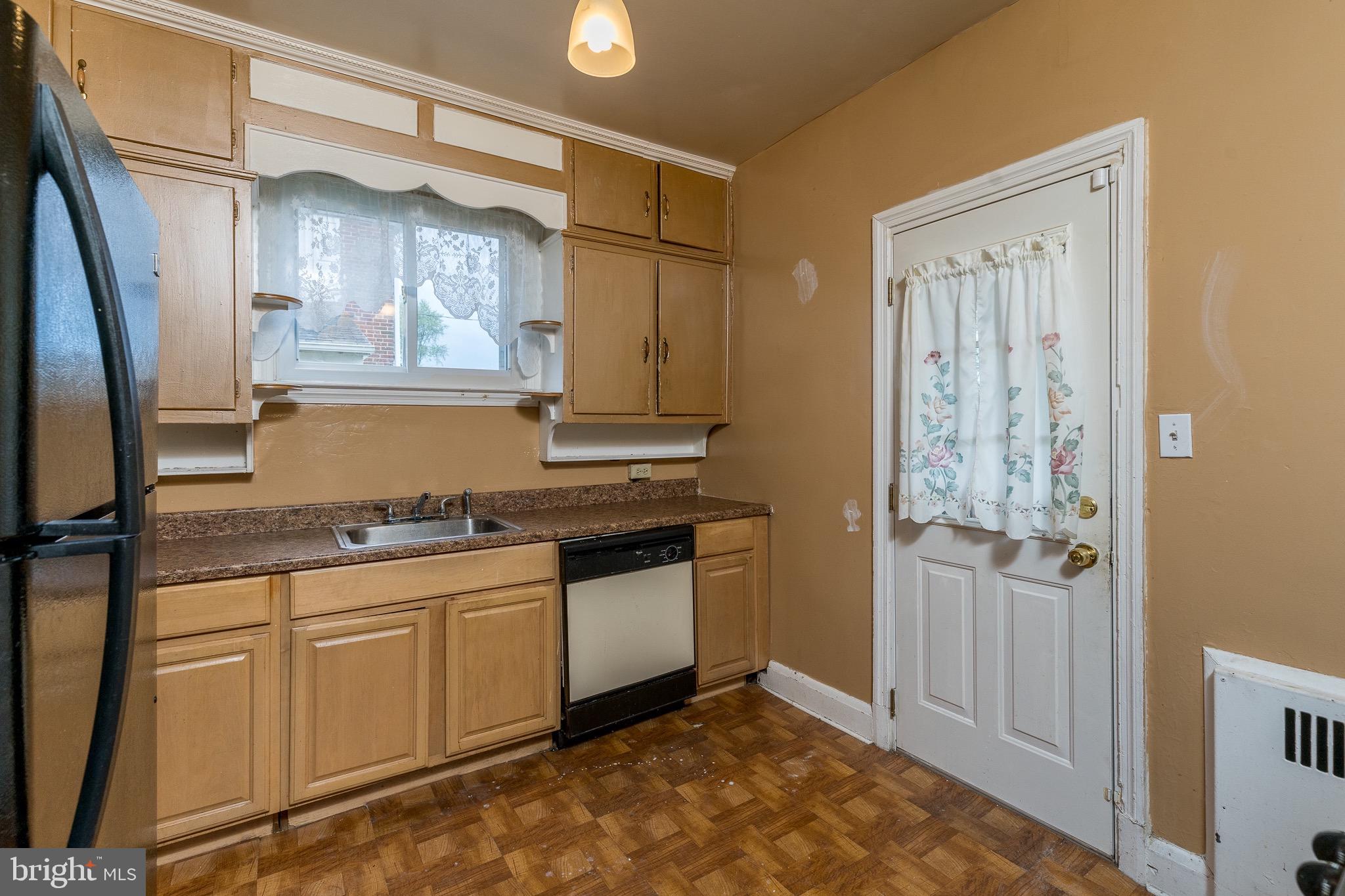 3612 Denison Road Baltimore, MD 21215 - Photo 8 of 34 Gallery Image 8