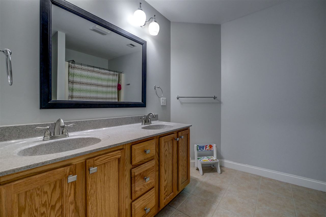 86 Hunt Road, Unit 1 Kingston, NH 03848 - Photo 25 of 36 Gallery Image 25