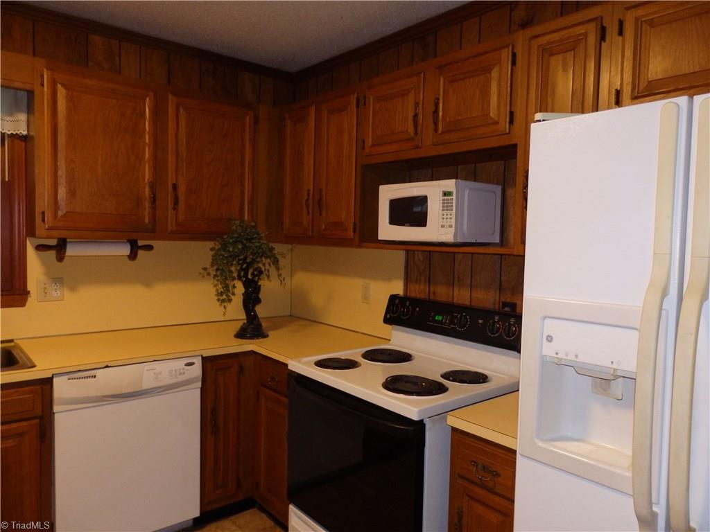 6262 Gallimore Town Road Trinity, NC 27370 - Photo 8 of 30 Kitchen