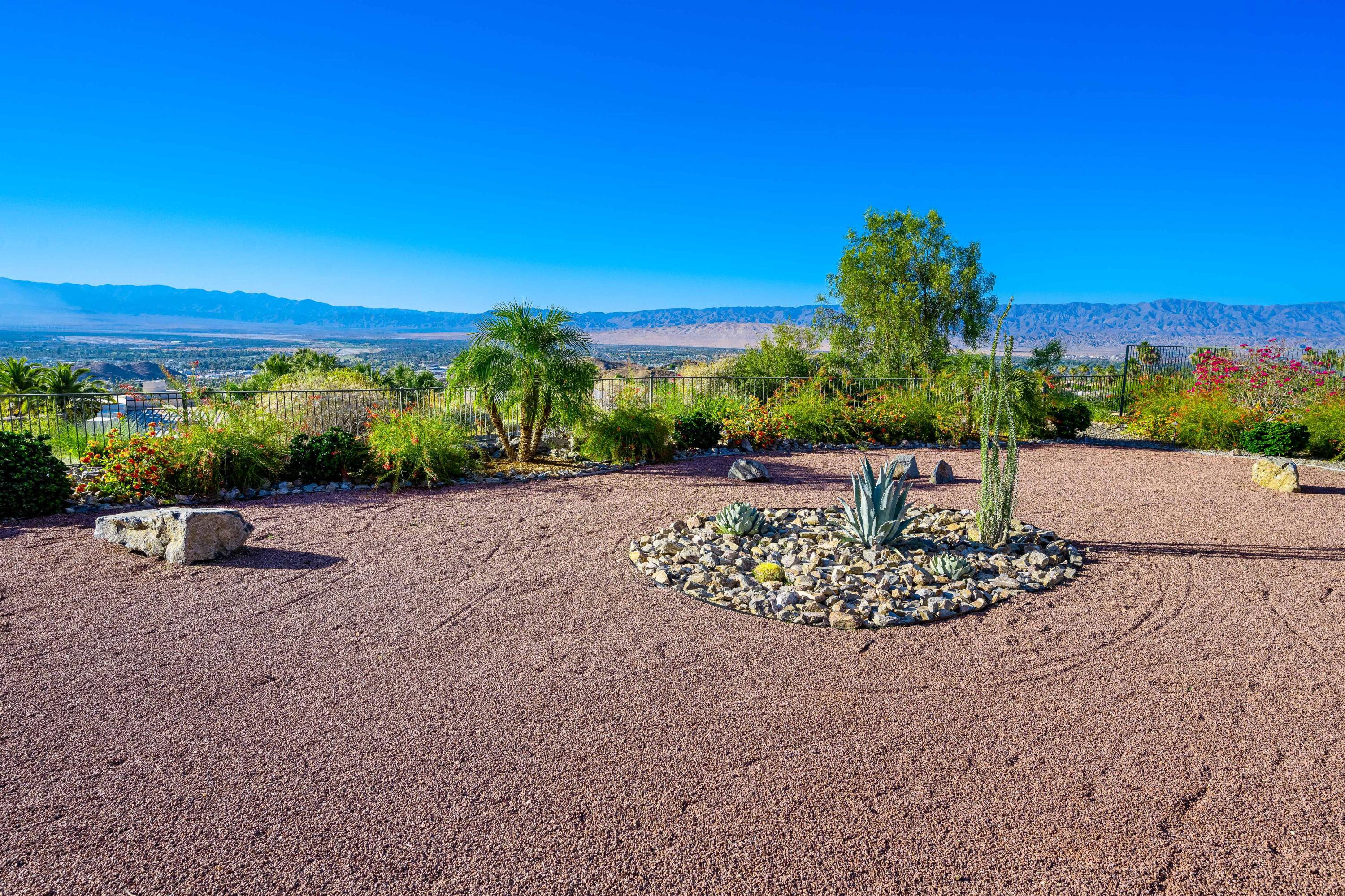 51 Falcon Point Rancho Mirage, CA 92270 - Photo 29 of 69 27
