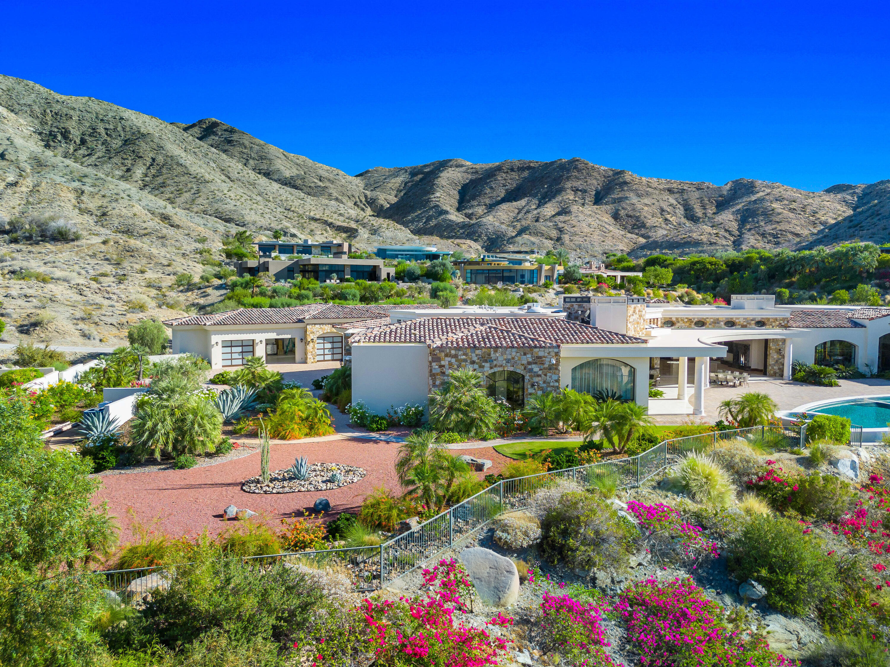 51 Falcon Point Rancho Mirage, CA 92270 - Photo 10 of 69 8