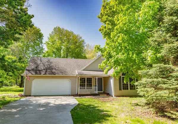 $312,000 | 24260 Beacon Hill Terrace, Mattawan, MI 49071