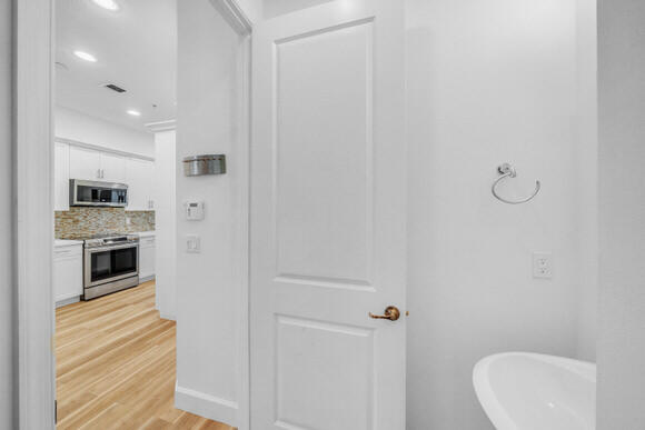 23008 Clear Echo Drive, Unit 11 Boca Raton, FL 33433 - Photo 17 of 80 7 Powder Room (2)