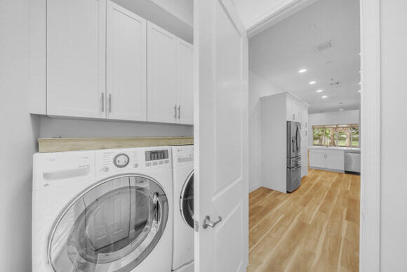 23008 Clear Echo Drive, Unit 11 Boca Raton, FL 33433 - Photo 18 of 80 10 Laundry Room (2)
