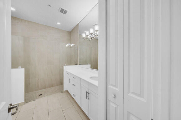 23008 Clear Echo Drive, Unit 11 Boca Raton, FL 33433 - Photo 31 of 80 17 Primary Bedroom Suite (5)