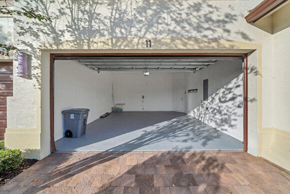 23008 Clear Echo Drive, Unit 11 Boca Raton, FL 33433 - Photo 61 of 80 28 Garage (2)