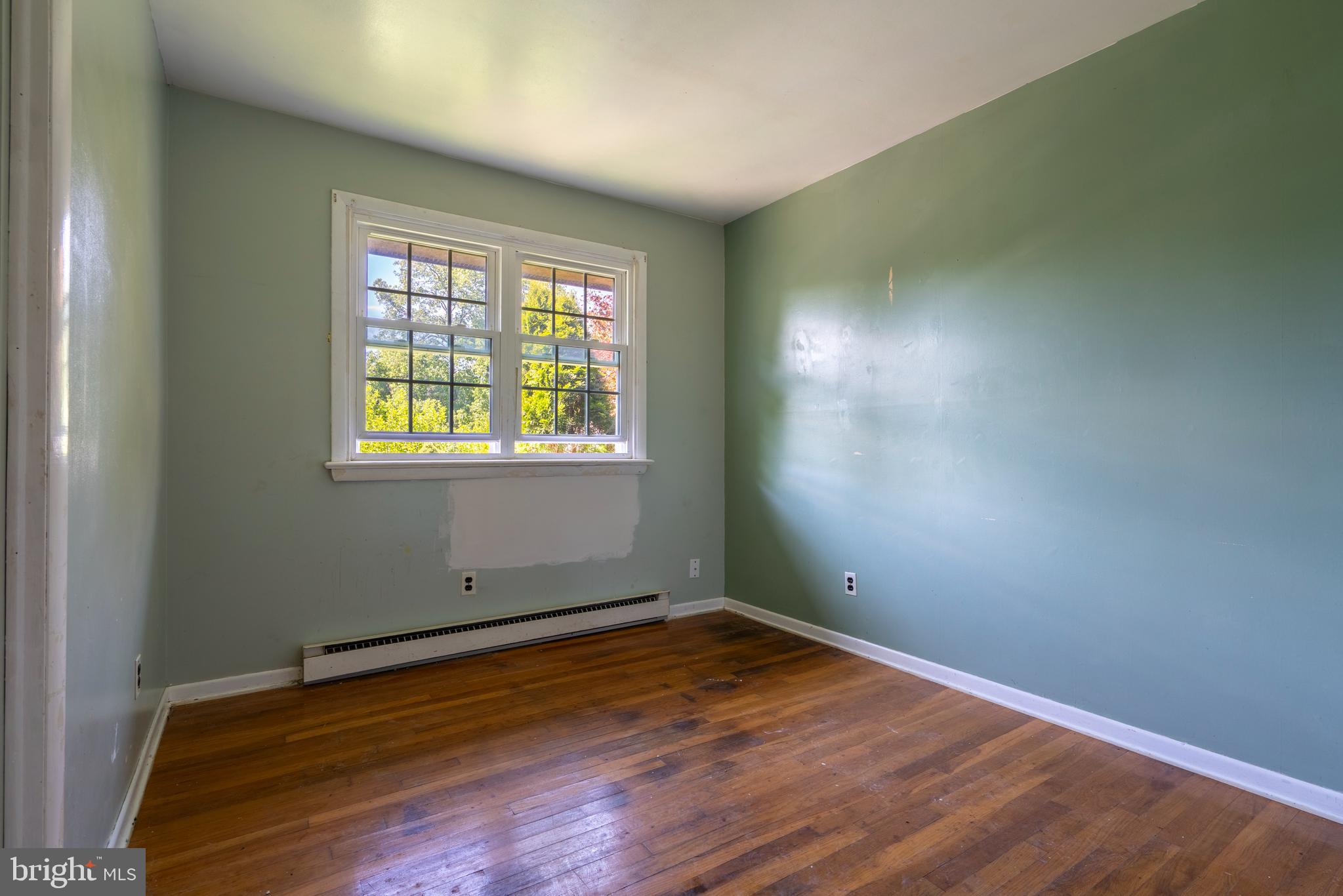 101 Mill Road Oreland, PA 19075 - Photo 21 of 39 3rd Bedroom