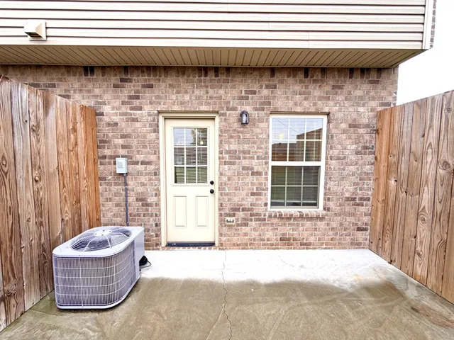 $1,295 | 155 Airport Road, Unit 1201, Clarksville, TN 37042