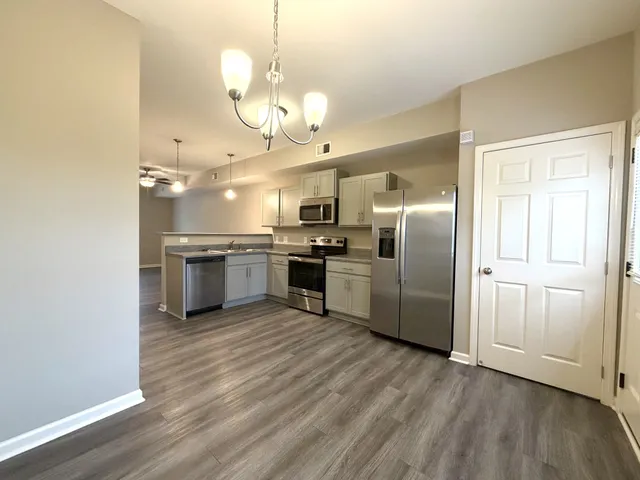 $1,295 | 155 Airport Road, Unit 1201, Clarksville, TN 37042