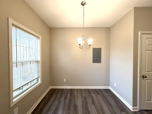 $1,295 | 155 Airport Road, Unit 1201, Clarksville, TN 37042