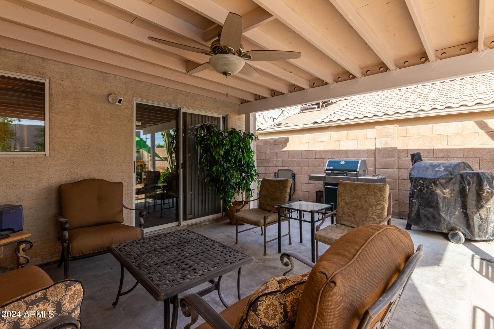5131 Casper Road Mesa, AZ 85205 - Photo 31 of 32 a view of a livingroom with furniture and a table