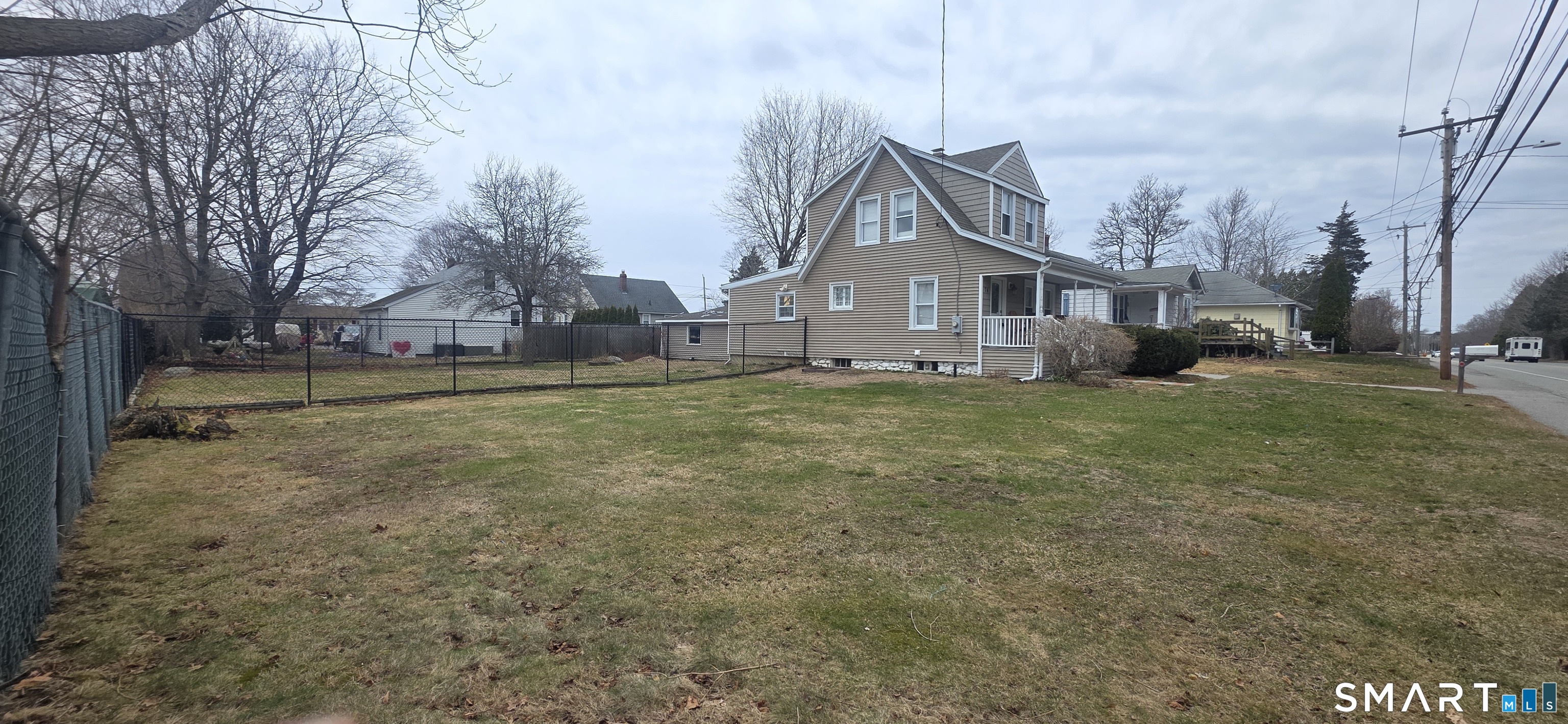 74 Clark Lane Waterford, CT 06385 - Photo 2 of 24
