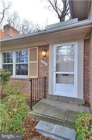 5321 Ridgefield Road Bethesda, MD 20816 - Photo 2 of 30 Exterior (Front)